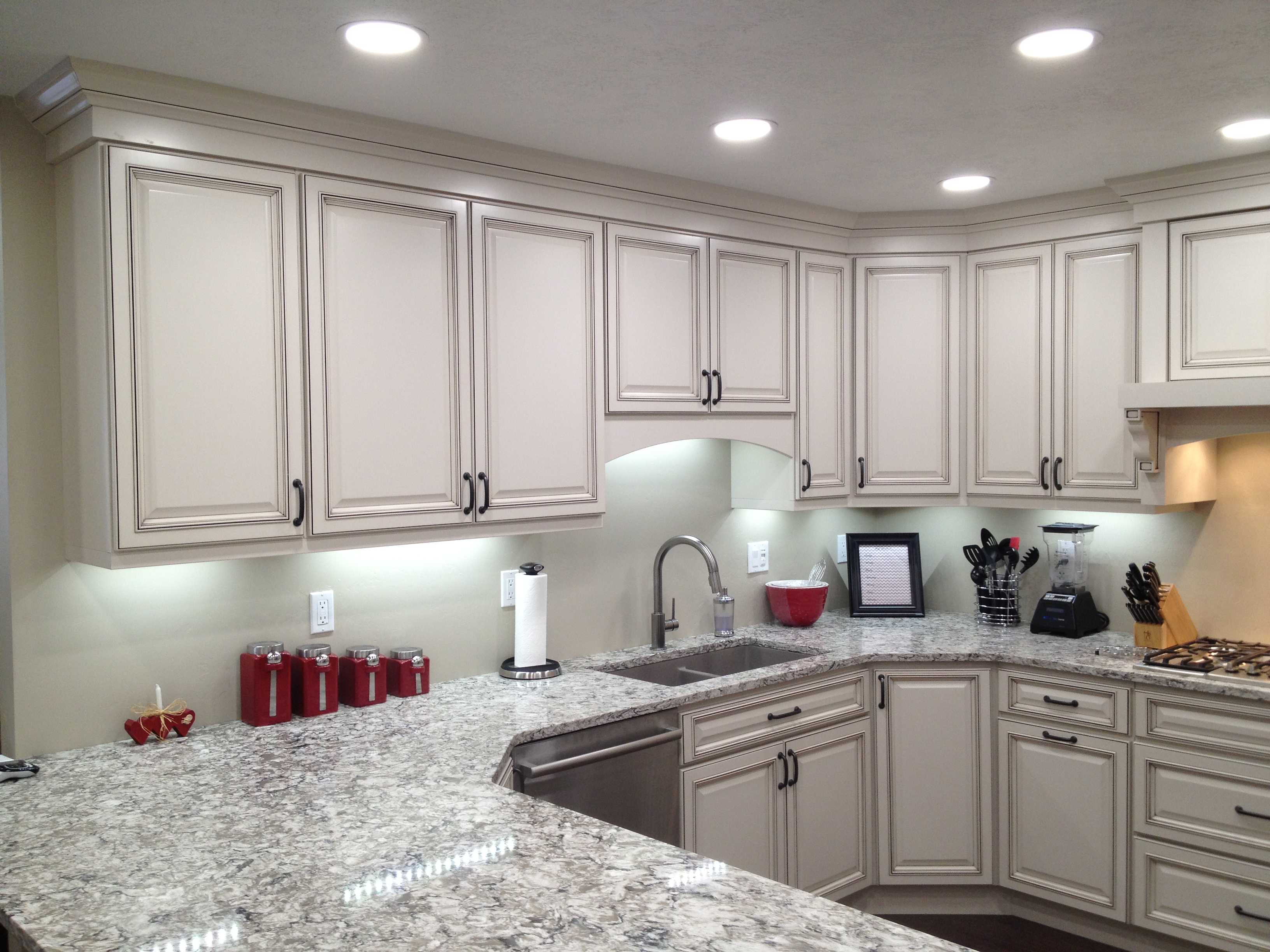 Wireless Led Under Cabinet Lighting, Under Kitchen Cabinet Lighting Without Wiring